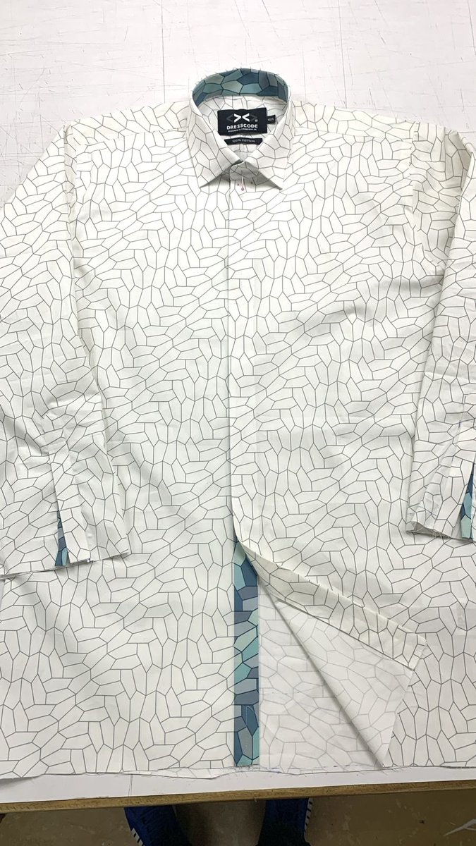 dresscodeshirts's tweet image. Looking back over the past couple of weeks. These shirts have been the focus of our activities. Part following our #madeondemand processes 

#designershirts #dresscode #shirtdesign #geekluxe #pentagonpatterns #designerdetails #tailoring #luxshirts #handmade