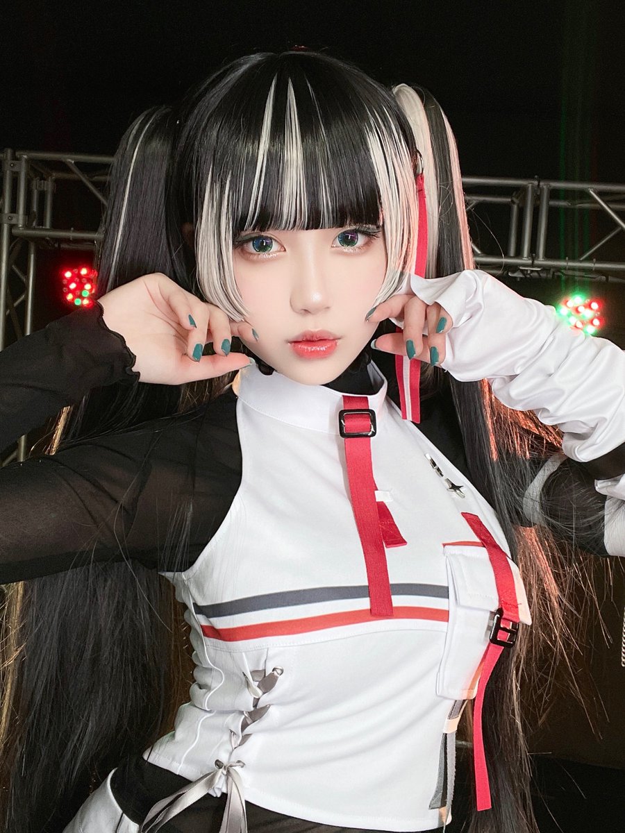 らでんちゃんの瞬間ハートビートして来ました〜！💚✨️ 

#cosplay #らでん似絵 https://t.co/mUFHErJnHJ