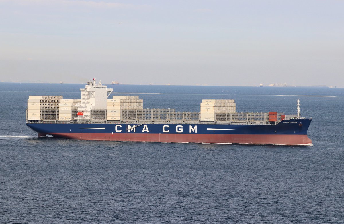 panamaru2's tweet photo. The newly built 5,800 TEU #Container_ship #CMA_CGM_FIORDLAND, destined for the #CMA_CGM #ANZEX route, has departed from Honmoku Pier, sailed south through the Uraga Channel, and is heading towards Shanghai.
20240128 #shipspotting https://t.co/MrPnAGBuLo