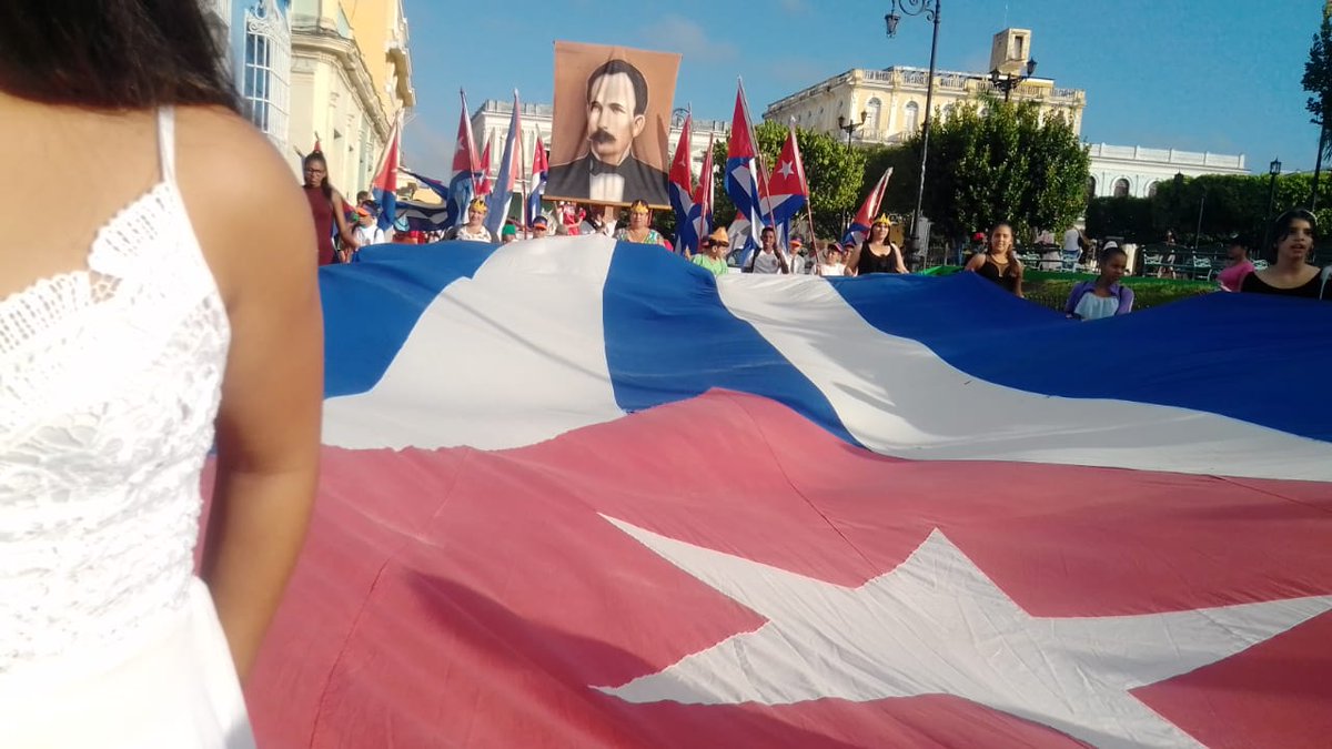 José Martí, un año más de de su natalicio . Brigada Médica Cubana en Hospital de Mankayane  Reino de Eswatini, rinde homenaje al más universal de los cubanos . <a href="/CubaEswatini/">CubaCooperaEswatini</a> , #CubaCoopera .