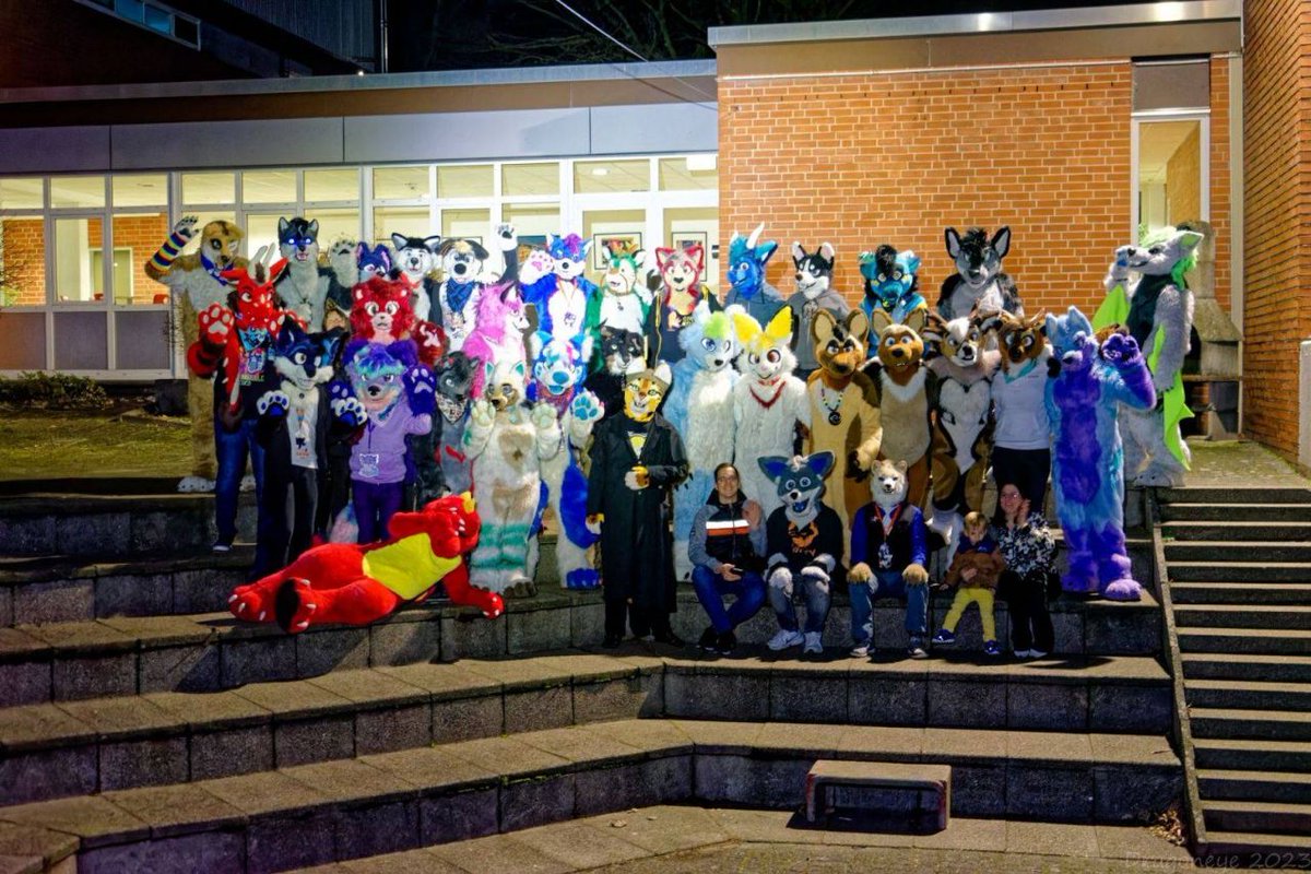 That was a damn nice furmeet yesterday at the <a href="/FurcietyD/">Furciety</a> Furmeet in Oer-Erkenschwick, germany. Really looking forward to the convention there.