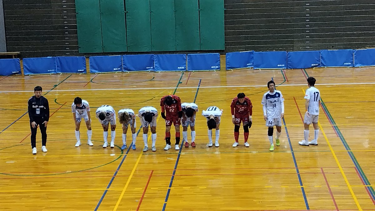 OmatuSk's tweet photo. 4-3でエスタボンの勝利🎉🎉🎉
残り一分を切ってから展開が熱かった🔥🔥🔥🔥
#フットサル
#エスタボン https://t.co/2k4OP3cLbL