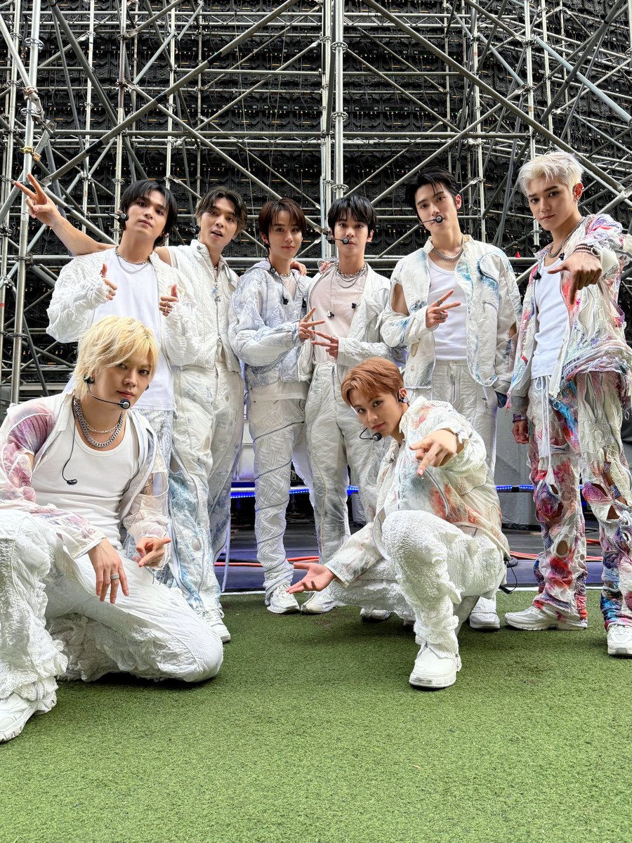 ੈ✩‧₊˚ NCTzens ชาวไทย LET’S GOOOOO!🔥  ੈ✩‧₊˚

#NCT127 #NEOCITY #BANGKOK
#NEOCITY_THE_UNITY
#NCT127_NEOCITY_THE_UNITY 
#NEOCITY_THE_UNITY_BANGKOK