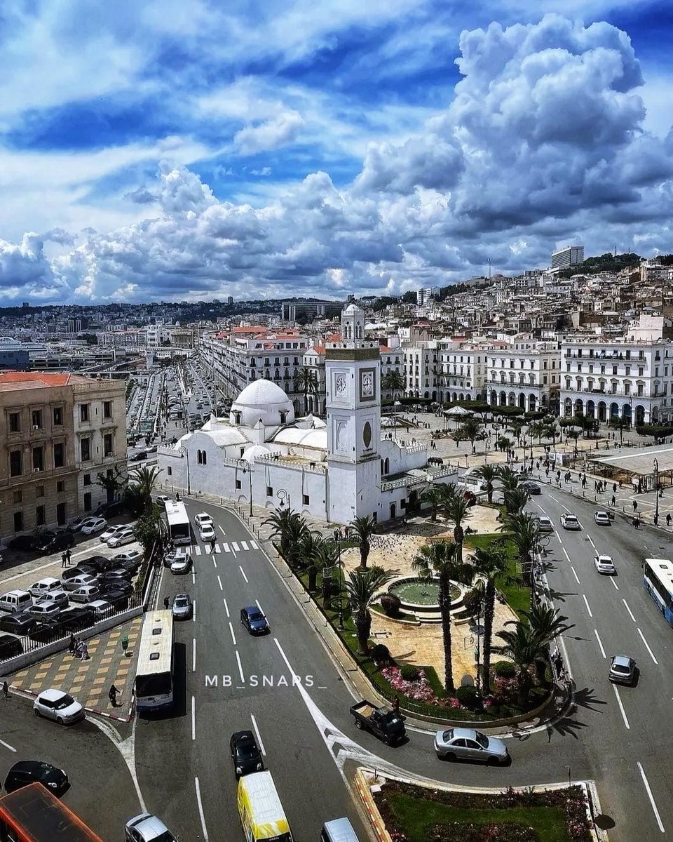 AfricaViewFacts's tweet photo. Algiers, Algeria 🇩🇿 https://t.co/aRY3MPO038