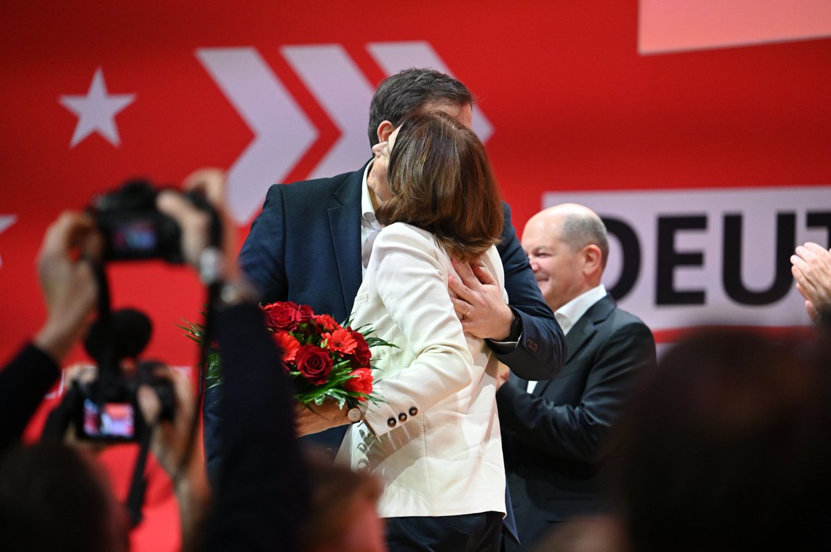 SPD_LSA's tweet photo. 98,66%! Bestes Ergebnis für die Spitzenkandidatin Katarina Barley. Herzlichen Glückwunsch aus #SachsenAnhalt #SPD #EuroDel #Europawahl2024 https://t.co/7nXWlhd0hw