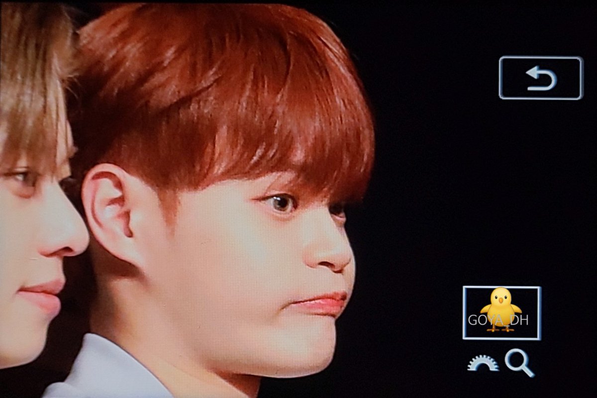 goya_DH's tweet photo. 240128 메이크스타(DAE HWI's BIRTHDAY🎉)
ㆍ
축하받는거 넘 부끄러워서 볼빵빵🤣
#AB6IX #이대휘 #LEEDAEHWI https://t.co/olfgv7mDjs