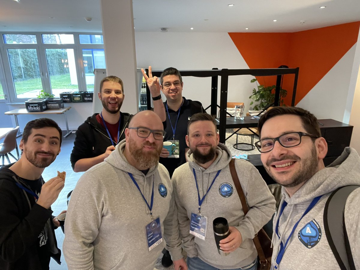 Thomas_Live's tweet image. On my way back home after a fantastic day at #AzureSaturday Hamburg. It was a great pleasure to share a session with @fabian_bader, meeting the local community, colleagues and familiar faces from the #AzureCommunity. Special thanks to everyone for organizing this great event!