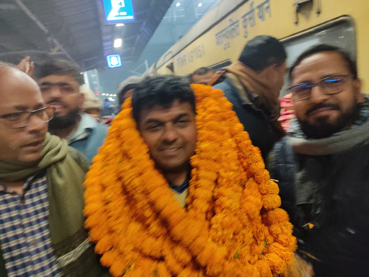 एक कदम तुम चलो
एक कदम हम चलें
दो कदम मिलकर OPS रूपी लक्ष्य को आसानी से प्राप्त कर लेंगे.....

#RunForOPS

<a href="/PMOIndia/">PMO India</a>
<a href="/narendramodi/">Narendra Modi</a>
<a href="/myogioffice/">Yogi Adityanath Office</a>
<a href="/RahulGandhi/">Rahul Gandhi</a>
<a href="/yadavakhilesh/">Akhilesh Yadav</a>
<a href="/Mayawati/">Mayawati</a> 
<a href="/ANI/">ANI</a> 
<a href="/PTI_News/">Press Trust of India</a> 
<a href="/ravishndtv/">ravish ndtv</a>
<a href="/Aamitabh2/">Amitabh Agnihotri</a>
<a href="/brajeshlive/">Brajesh Misra</a>
<a href="/TheRedMike/">The Red Mike</a>
@vijaykbandh