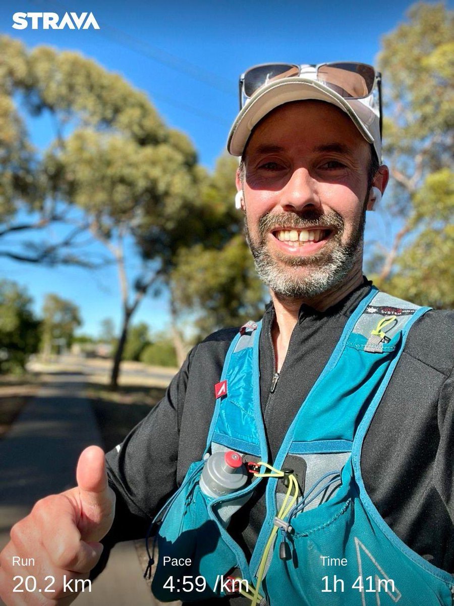 20k Sunday morning long run. Cooler morning, but did overdress as it warmed up quickly. No wind made for great conditions for running. Found a LOT of joy out there today! Hope your weekend is going great & you’ve enjoyed your running. #running #runchat