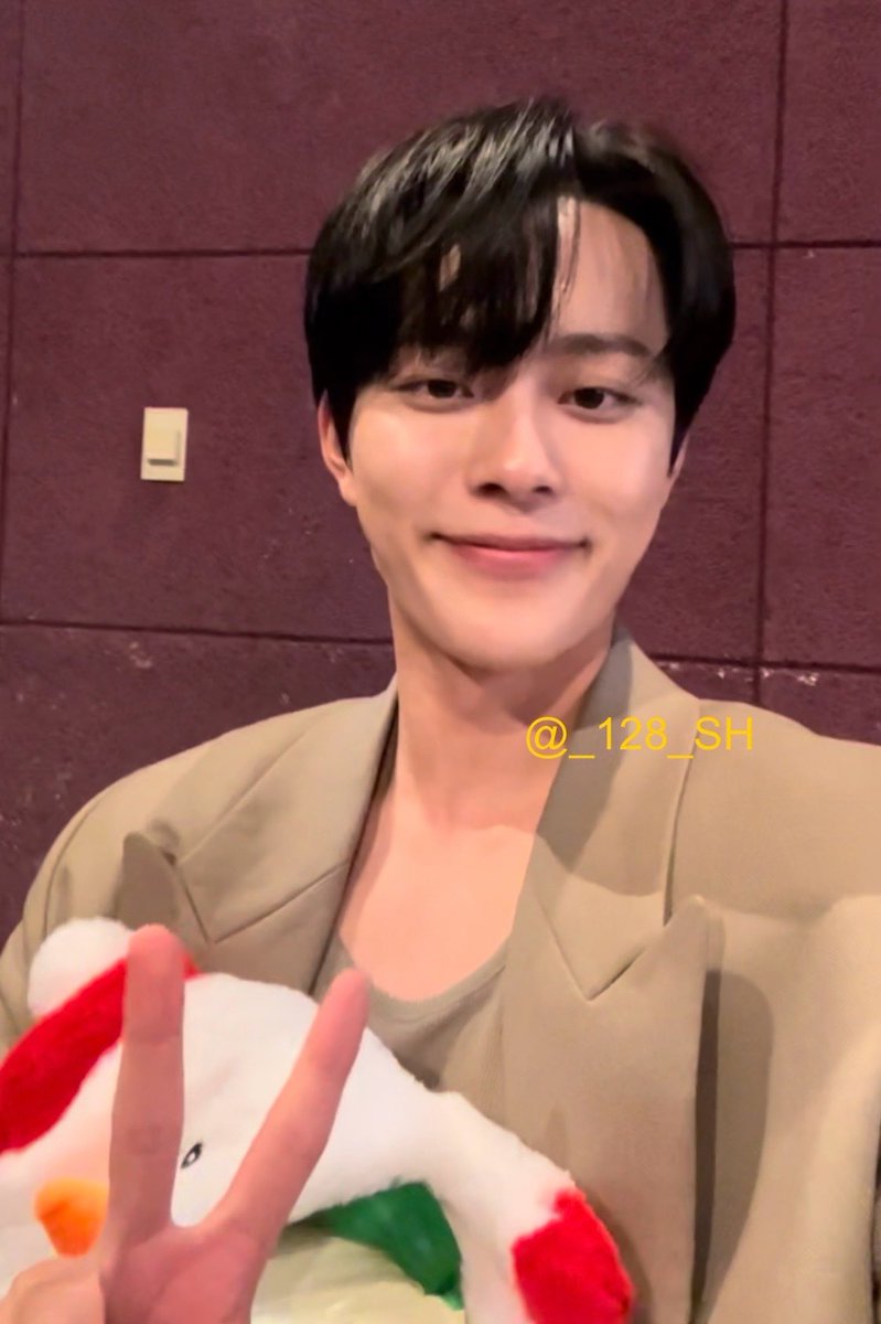 ฅ˙Ⱉ˙ฅ tweet media