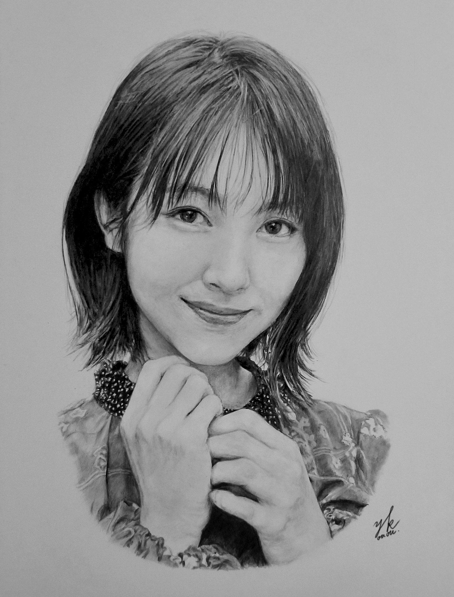 鉛筆画浜辺美波