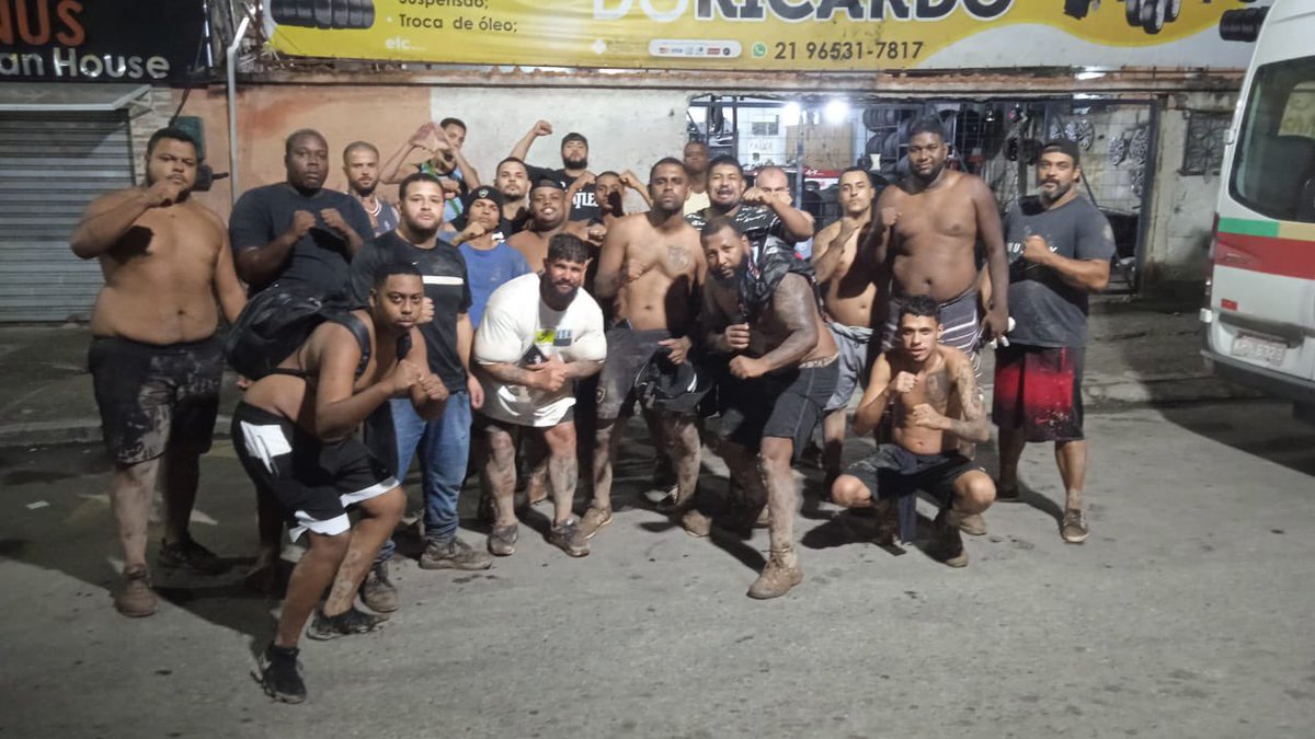 Avançamos, Carobinha Lado A, que venha o próximo baile 😁😁😁