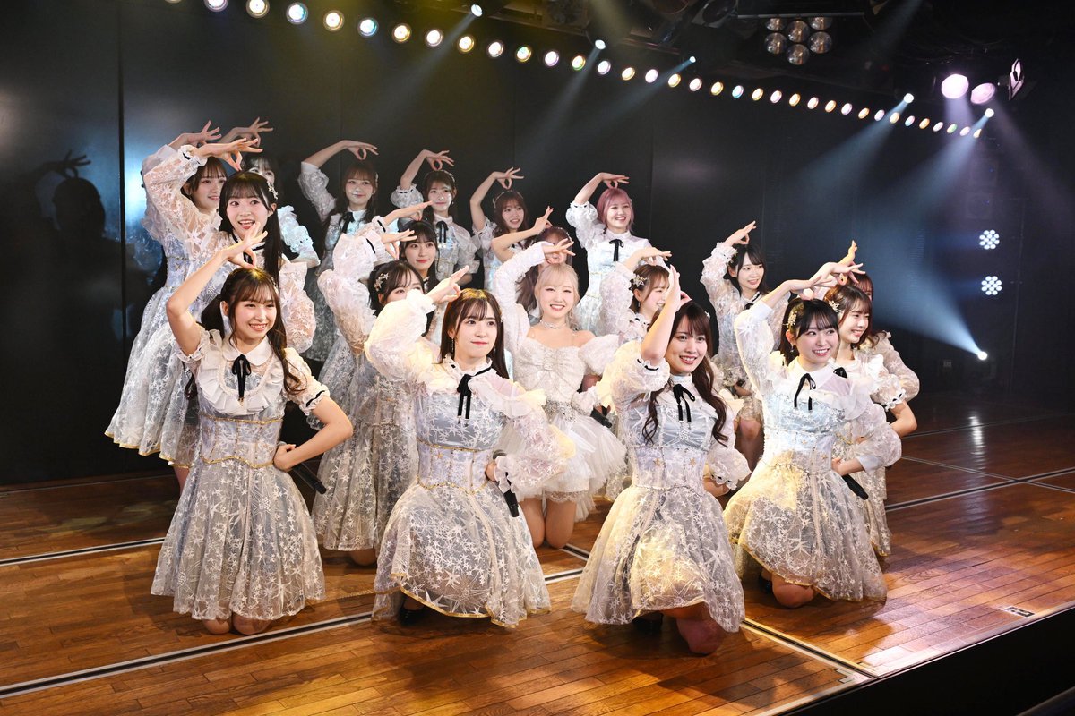 #本田仁美卒業公演 

Honda Hitomi has officially graduated from AKB48!

Thank you to Hiichan for being with AKB48 for the past 10 years ♡
48RH on behalf of the international 48g community wishes you all the best on your future endeavors and will be supporting you every step of