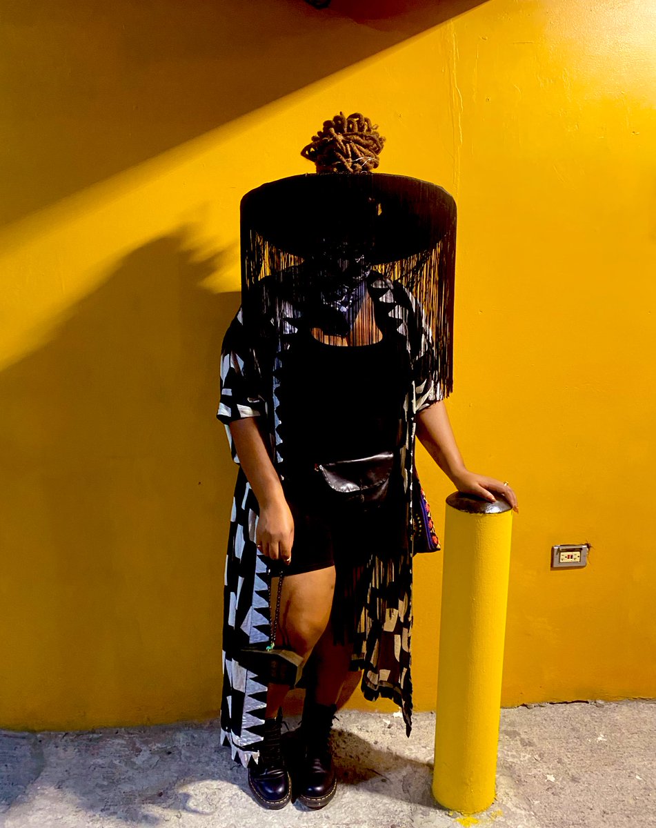 Fete Yard was a blast! Big up the whole team 🔥👏🏾

To all the random people that took pics with/of me, tag meh!

Running up to <a href="/POPARTSHAW/">Pops®</a> when Doh Play Dat played was a highlight 🖤