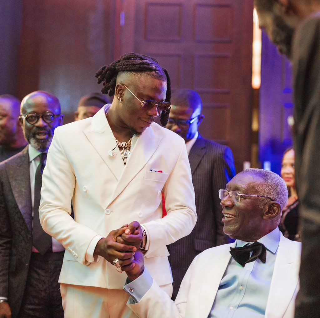 Albert Nat Hyde tweet media