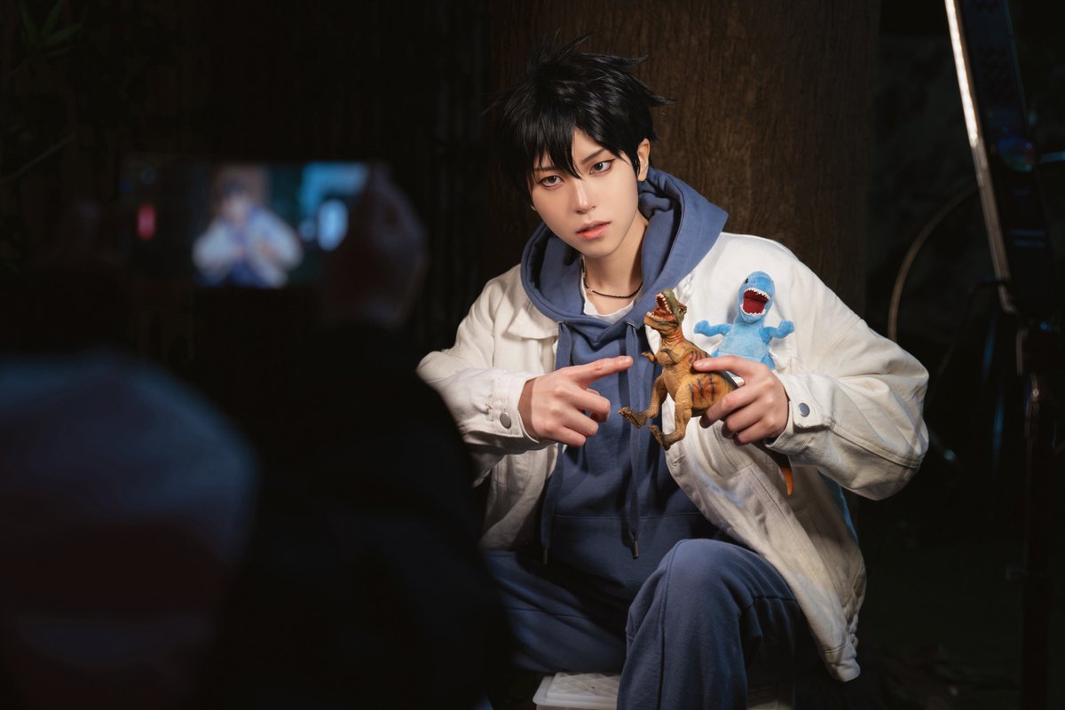 cutesangae's tweet image. #타임아웃_작전성공 창현이 햇슴다.. 싸가지없는 말투들 받아주셔서 고마워혀.. 개웃긴거 있는데 저거 파란공룡 ㅋㅍ에서 티라노라고 적혀서 산건데 손님분께서 이거 알로사우루스라고 손가락 보라고해서 봤는데 진짜 알로사우르스였습니다. 순간 앗xx이거 알로사우르스잖아라고 고함쳐서 지금 목나감