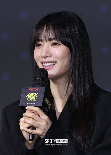 ImNanaBR's tweet photo. 27.01.24 | A CINE21 Magazine fez uma pesquisa com 67 funcionários da indústria, onde NANA foi apontada como a 5º atriz mais esperada para 2024! |©️ jin_a_nana_news https://t.co/JpZ4gRjf7x