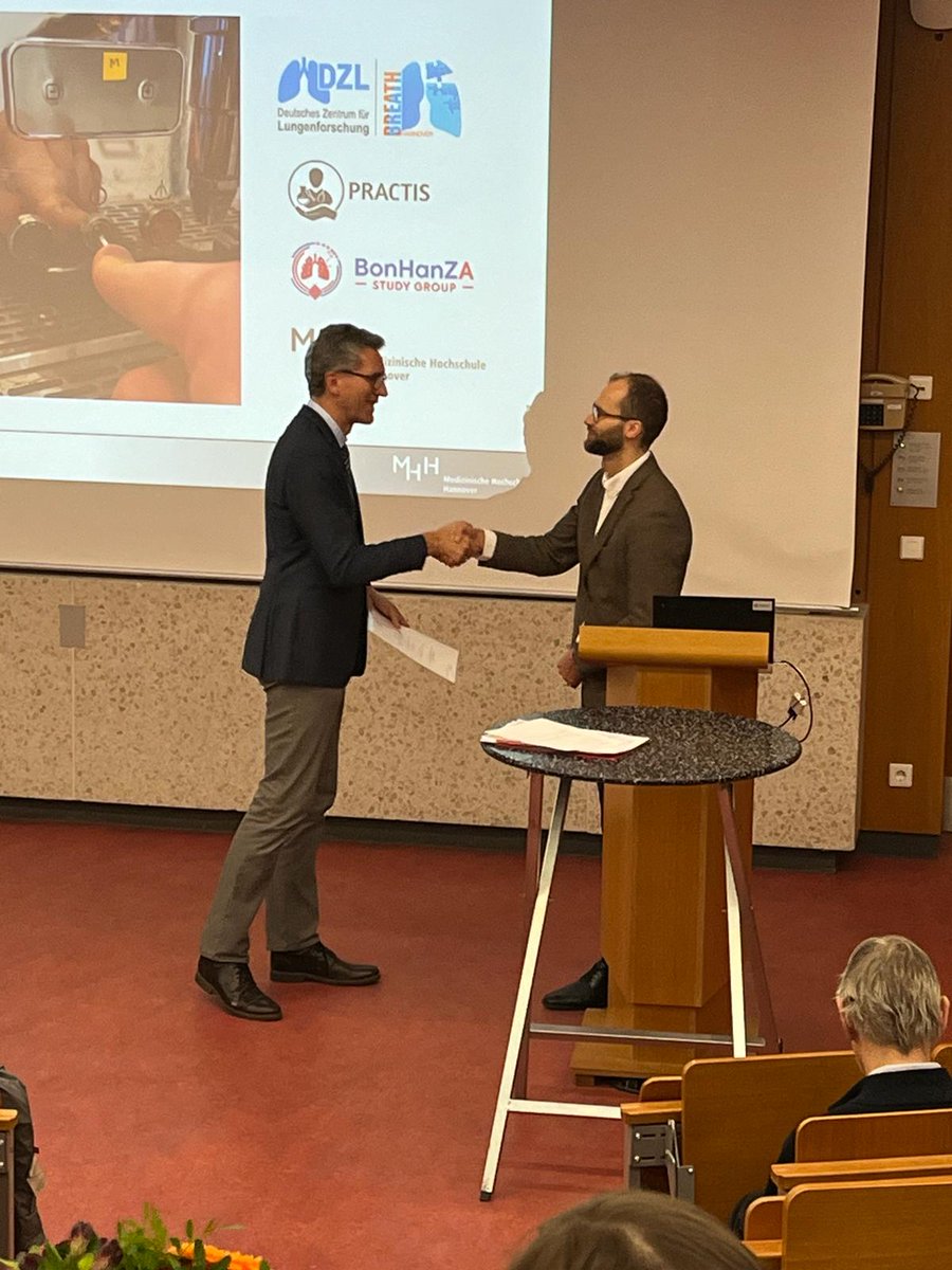 Congratulations to our fellows <a href="/BenSeeliger/">Ben Seeliger</a> and <a href="/jonas_schupp/">Jonas Schupp</a> in their habilitation. #MHH #ClinicianScientist