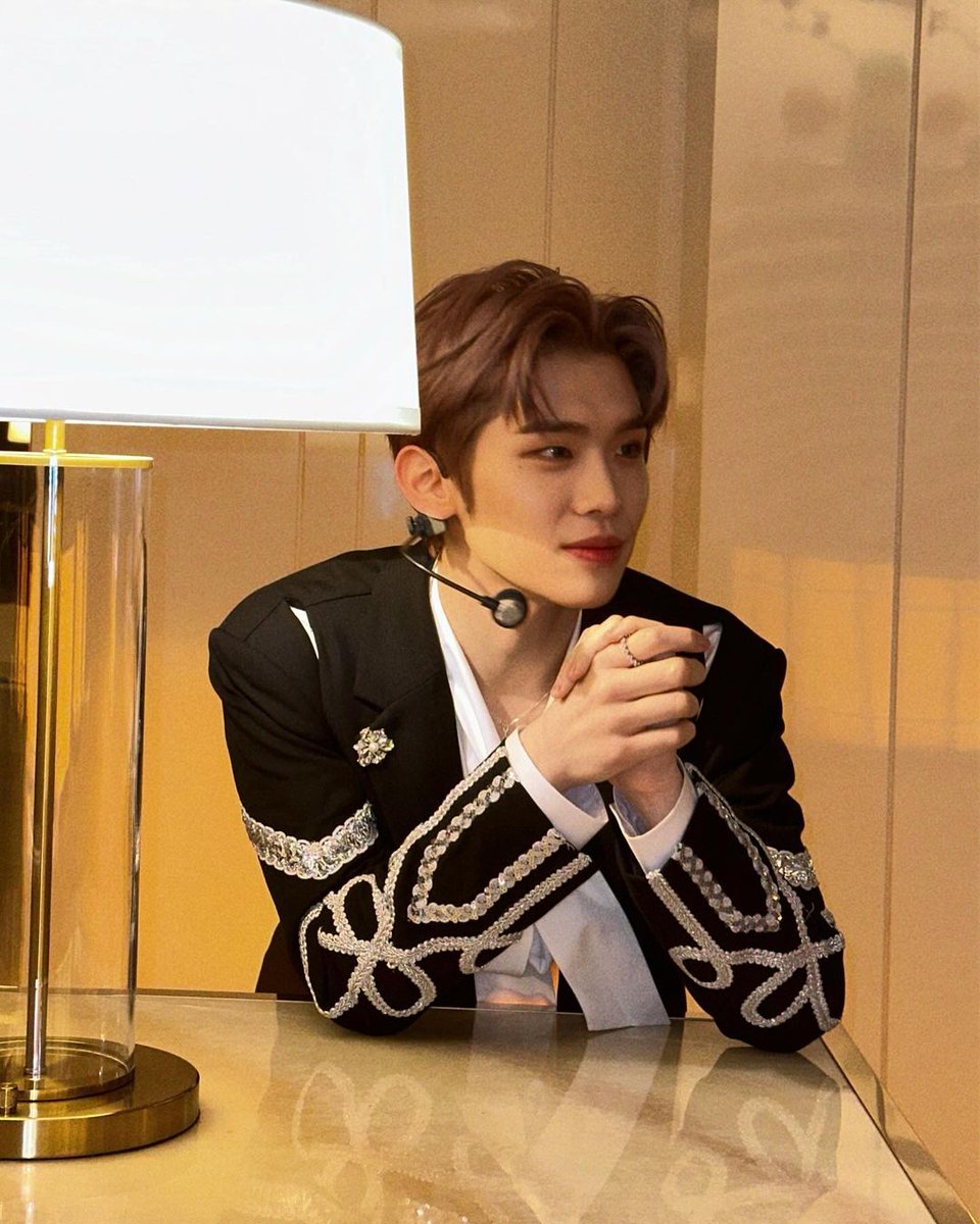 DOUBLEBASEONE_'s tweet photo. [📸] zb1official instagram update 1/3

"Do you think about me now?"

#ZB1 #ZEROBASEONE
#제로베이스원 @ZB1_official https://t.co/zFAs8dh9Do