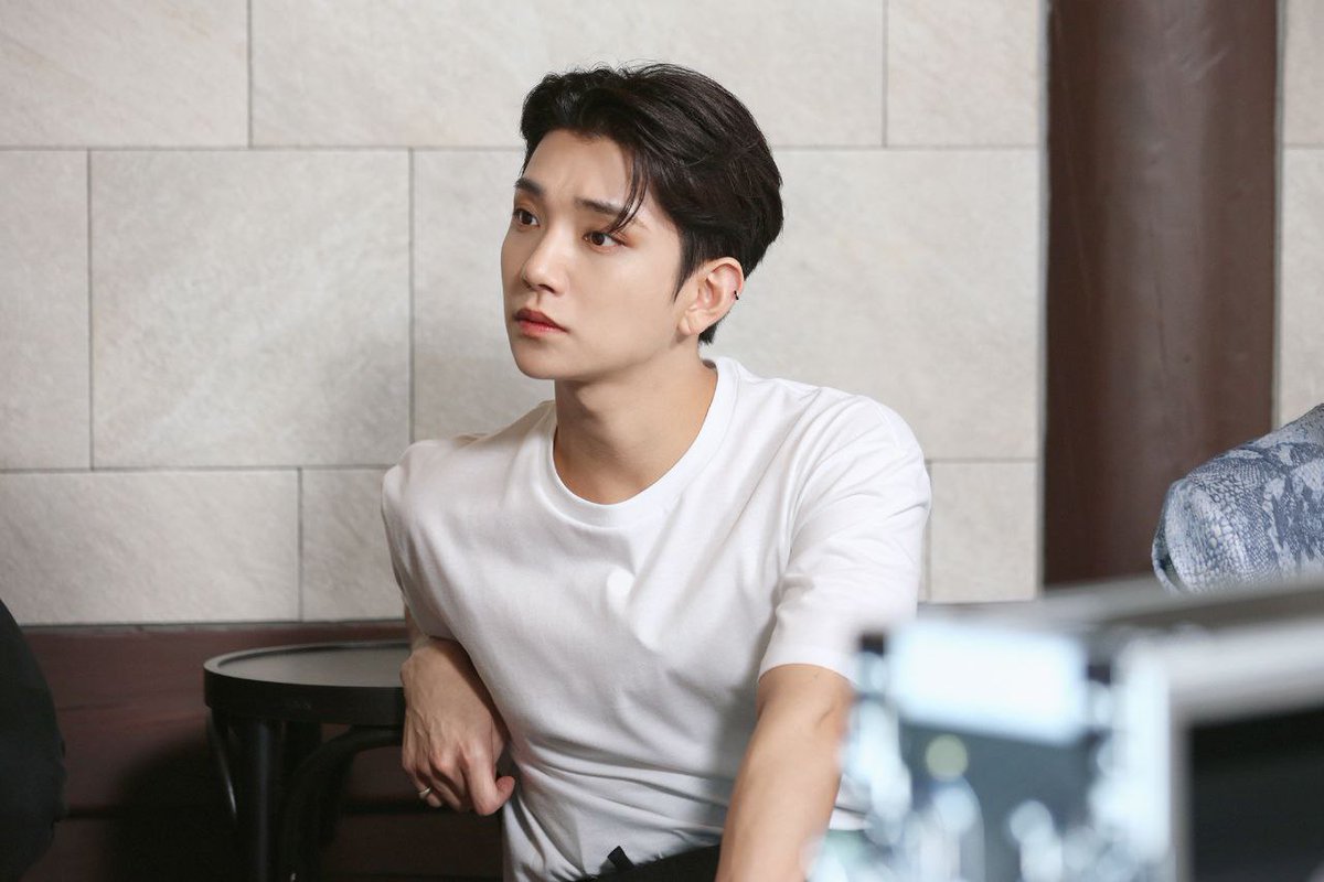 [17s] carats! yukk spill foto terfavorite joshua yang ada di galeri kalian!!! 😊🫰