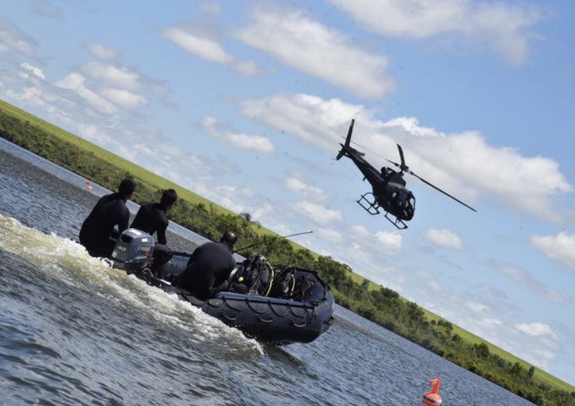 gliciofonseca's tweet photo. Imagens de helicópteros HM-1A Pantera e HA-1A Fennec da #AviaçãodoExército🚁🇧🇷 por ocasião da Operação Rotores Oeste 2024. As aeronaves pertencem ao #3BAvEx atualmente sediado em Campo Grande (MS) e subordinado ao @CmdoCMO https://t.co/4blb9DPCfl