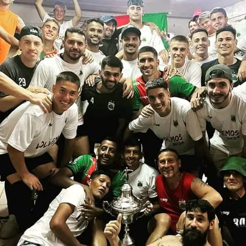 Hermosa mañana no , gracias plantel , en un año que en parte comieron mucha mierda , con trabajo , humildad , y dejando hasta la última gota , despertaron al gigante , no se mastica , se chupa , saluuu