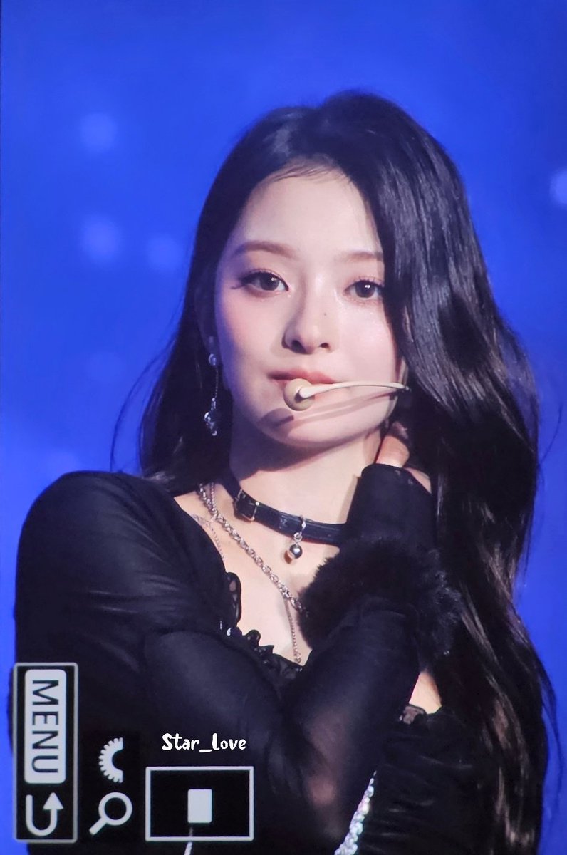 StarLove0601's tweet photo. 240128 막콘 프리뷰2
#프로미스나인 #fromis_9 #이나경 #LeeNaGyung https://t.co/UmJTq9E0Gk