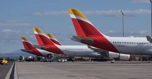 En 2023, estamos de nuevo en el pódio de la puntualidad entre las aerolíneas más puntuales de Europa y en el  5 del mundo grupo.iberia.es/news/28012024/… Iberia (Iberia) January 28, 2024 blgs.co/r4ONIC