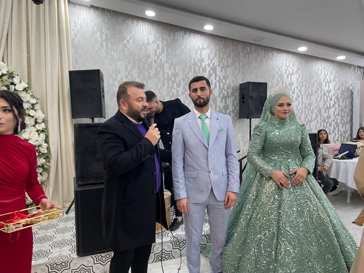 AK Parti Arnavutköy Kadın Kolları yönetim kurulu üyemiz Sevda Aslan’ın değerli kızı Sinem kardeşimizin nişan merasimine katıldık. 

Rabbim hayırlısıyla tamamına erdirsin. Sinem ve Ersin çiftimize bir ömür boyu mutluluklar diliyorum.