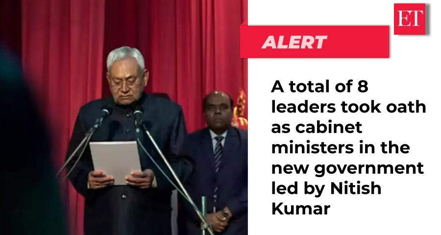 Three from #BJP – #SamratChoudhary, Vijay Kumar Sinha, Prem Kumar. Three from #JDU – Vijay Kumar Choudhary, Bijendra Prasad Yadav, Shrawon Kumar and Hindustani Awam Morcha (Secular) President #SantoshKumarSuman and independent MLA Sumit Kumar Singh took oath as ministers.

#Bihar