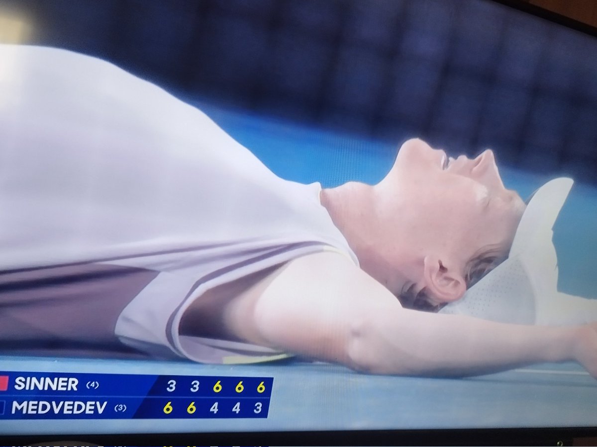 SimNardone's tweet photo. Così è più bello 🎾❤️

#GrazieSinner #Sinner #AO2024 #SinnerMedvedev https://t.co/XOBZ0j061I