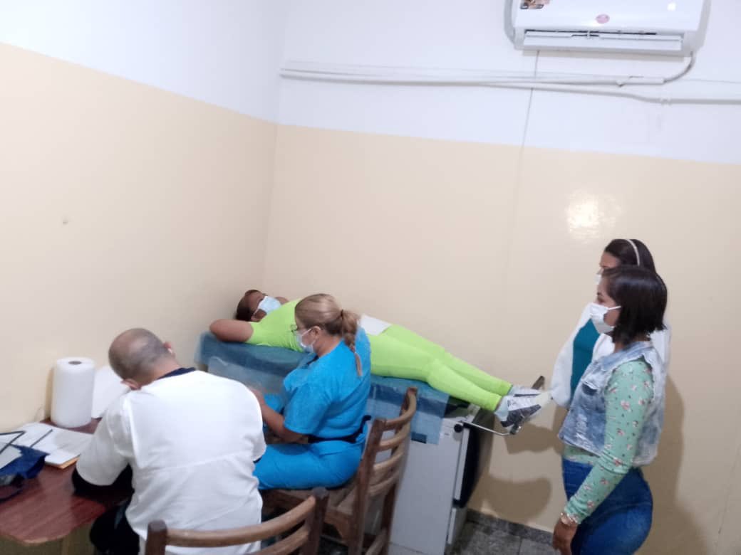 Derecho_paz's tweet photo. Hemos realizado una Jornada de Atención Médica a las privadas de libertad que se encuentran el Centro de Formación para Mujer Nueva Manuelita Sáenz. https://t.co/nK2Y5XxXAI
