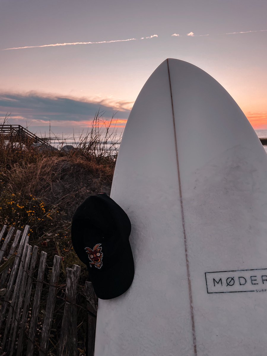 I stopped using twitter as much once I got down to Miami and realized that a lot of the MT flex culture lifestyle was overrated. 

Can only go to clubs so many times.

Given the choice, I would take the mountains of the northeast or the Carolina coastline over Miami every time.