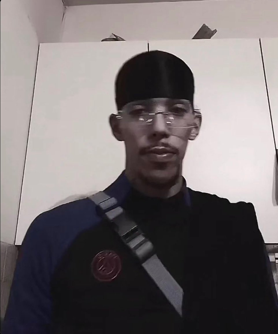 Askip je ressemble à Freeze Corleon