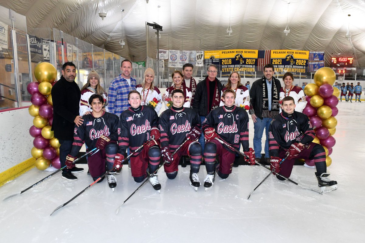 Senior Night🏒
#GoGaels