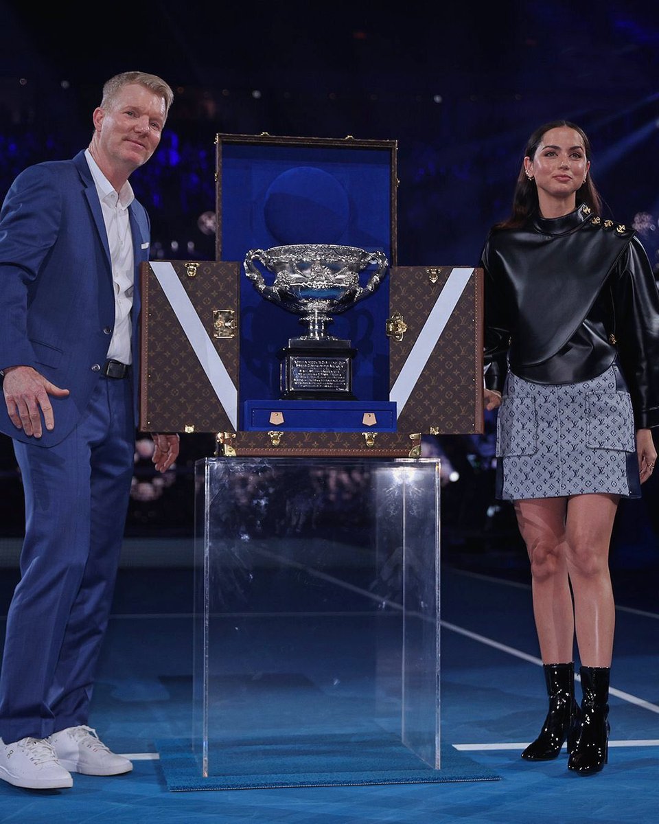 dearmassglow's tweet photo. Ana is so beautiful! 
📸 #NEW Ana attend the’ Australian Open’ in Melbourne, Australia (January 28, 2024) #AusOpen ❞ https://t.co/zTxJxqjcQ2