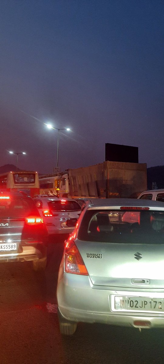 Heavy traffic
#somatnephata 
#maval 
@PCcityPolice 
@BalaBhegade 
@Dev_Fadnavis 
@nitin_gadkari 
@AjitPawarSpeaks 
@CMOMaharashtra