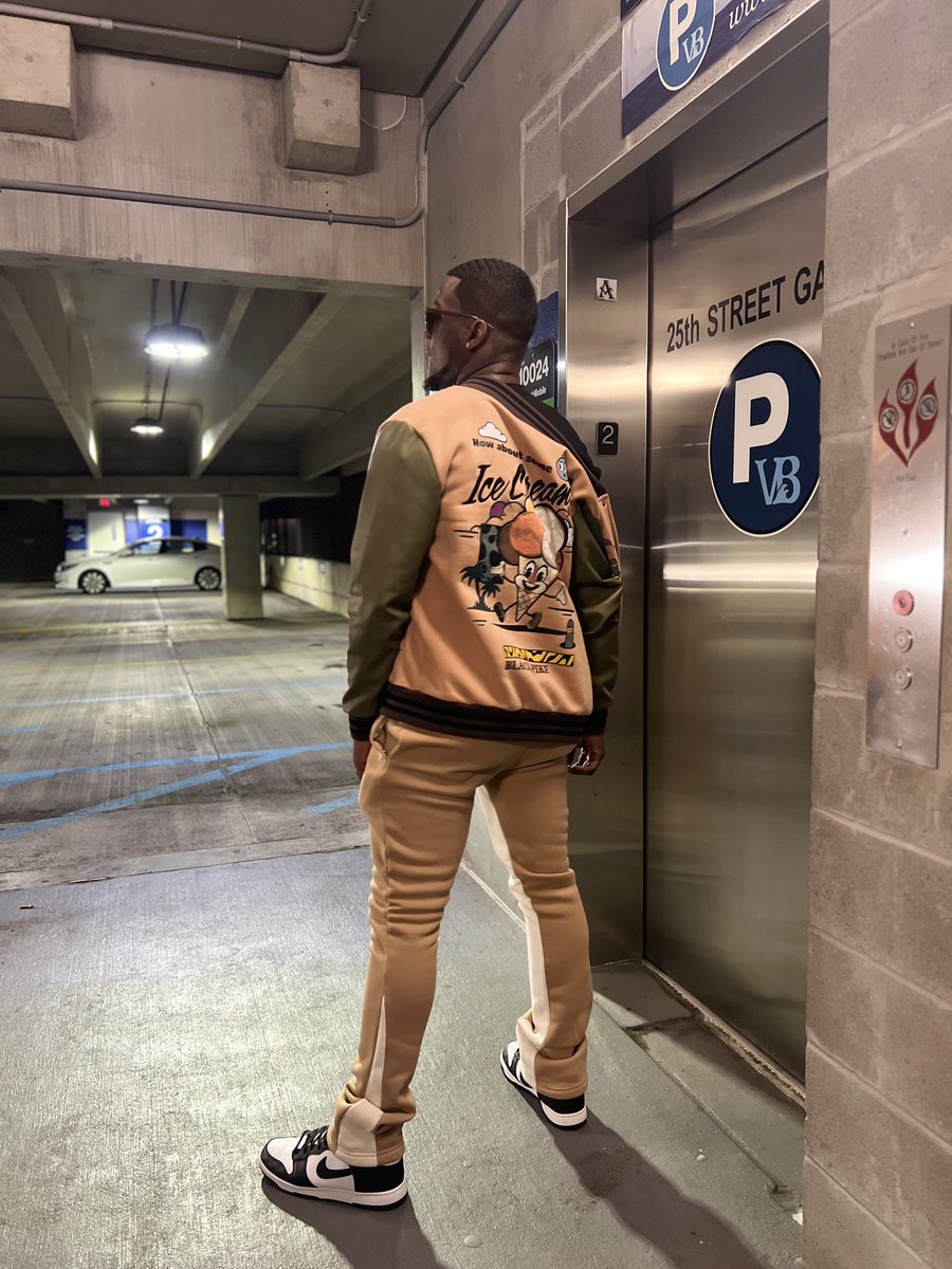 shawdy___'s tweet photo. Validation from who when I been livin’ like one ⭐️ #Shawdy ™️ https://t.co/jPHB7dHSWc