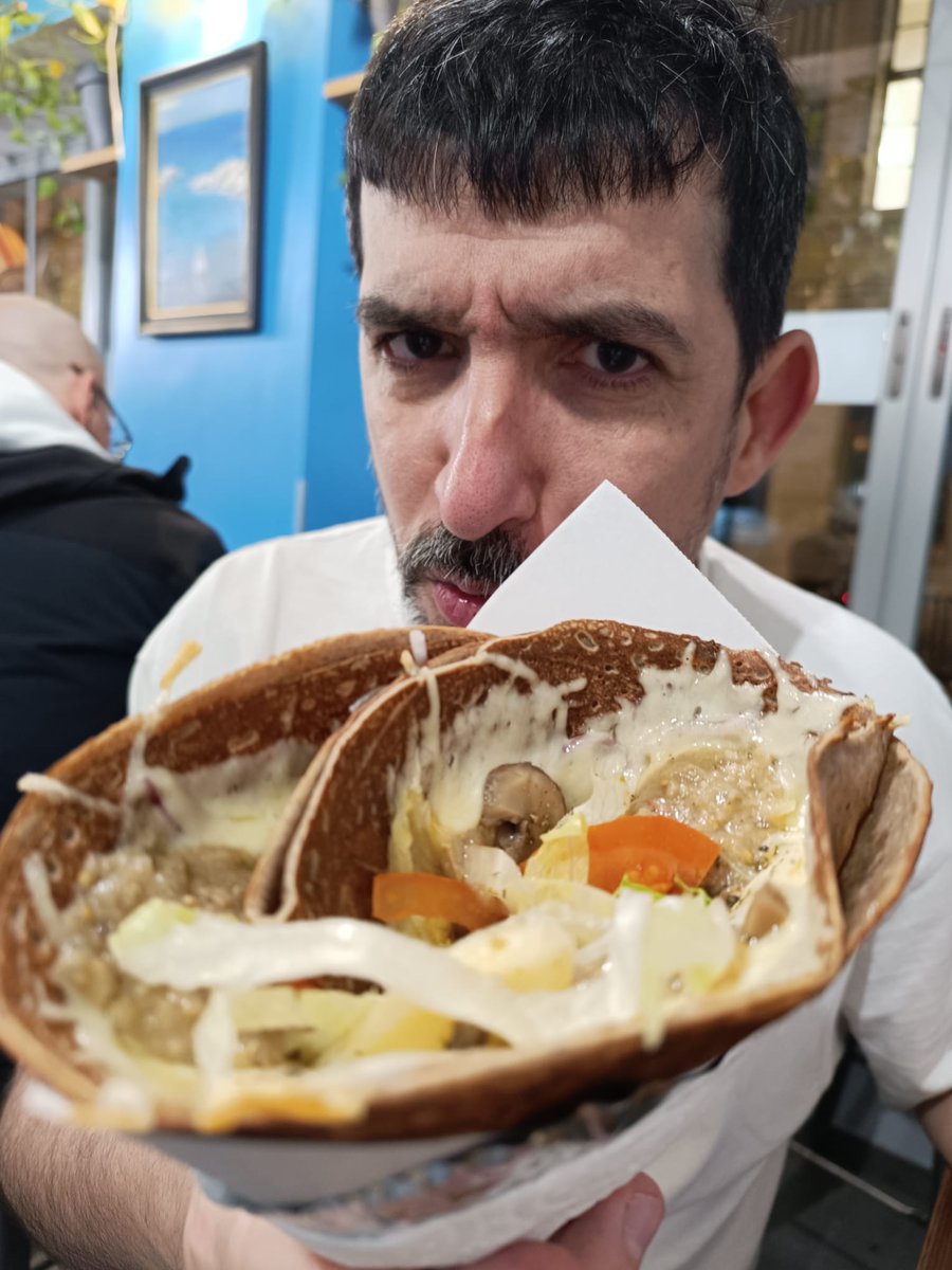 MishiGeek's tweet image. Adiós a París con una gran experiencia lúdica y un fin de semana en la mejor compañía. Se echó de menos a mis compis de #SPIEL23; pero sé de sobra que nos veremos en otras. Ahora a volver y escribir con la experiencia fresca y preparar el directo del lunes. Faraway comprado!!🛫😴