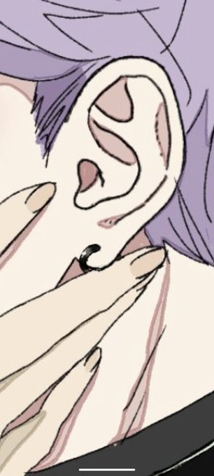 「earrings hand on another's face」 illustration images(Latest)