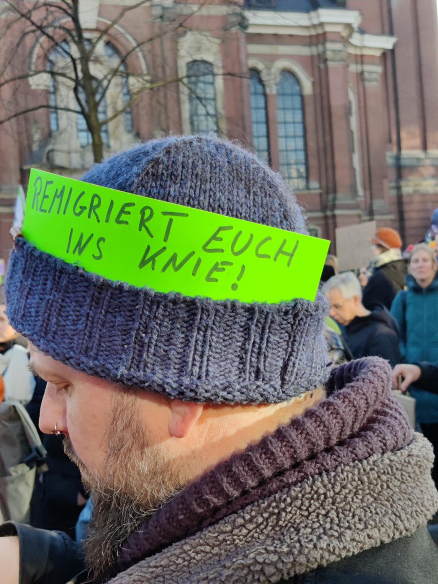 Christopher Brumm (@cbrhh) on Twitter photo #Hamburg stabil #Hamburg stabil