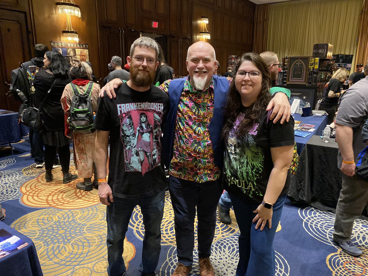901comic's tweet image. We finally got to meet the very talented Nicholas Vince! He played Chatterer in #Hellraiser 
#daysofthedead