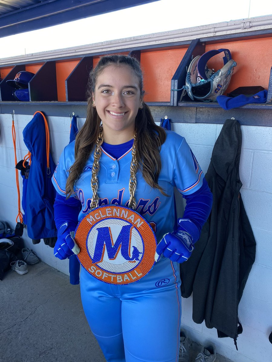 𝐆𝐌 𝟏 ✅ 11-7

𝐋𝐞𝐚𝐝𝐢𝐧𝐠 𝐇𝐢𝐭𝐭𝐞𝐫𝐬:
Garcia 4-5: TRPL
Reyes 3-4: DBL, TRPL, 4️⃣RBI
Heine 2-3: TRPL
Rocha 2-3: 💣 &amp; 2️⃣RBI
Hornback 2-4: RBI
Tosch 2-4: 💣, 2️⃣RBI, 2️⃣R

𝐖𝐢𝐧𝐧𝐢𝐧𝐠 𝐏𝐢𝐭𝐜𝐡𝐞𝐫: 
Batterton