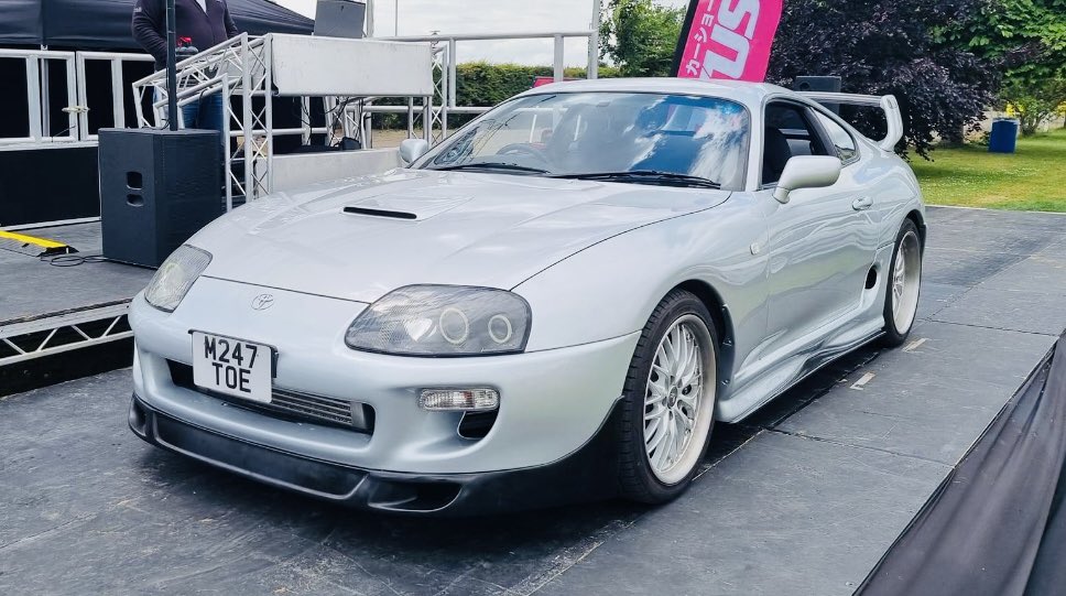 mjscarsales's tweet image. A car I’ve always loved and one that is super rare to find in today’s market, please welcome our latest edition, a stunning Toyota Supra 3.0 Single Turbo 2JZGTE boasting only 90,000 miles, folders full of history and a cheeky 450 bhp, only 2 UK owners since import in 2003 🤩