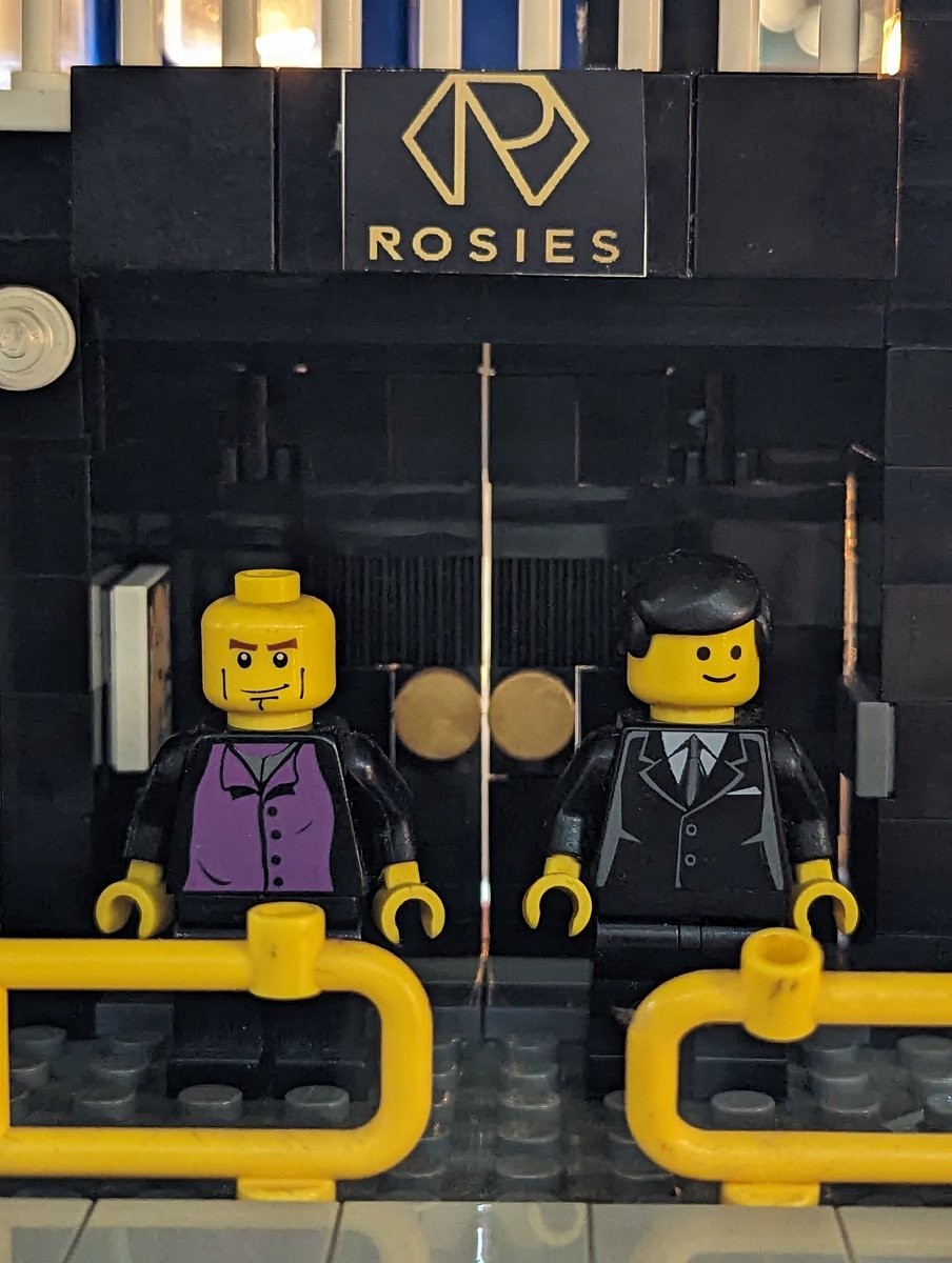 ShitChester's tweet image. Happy #InternationalLegoDay