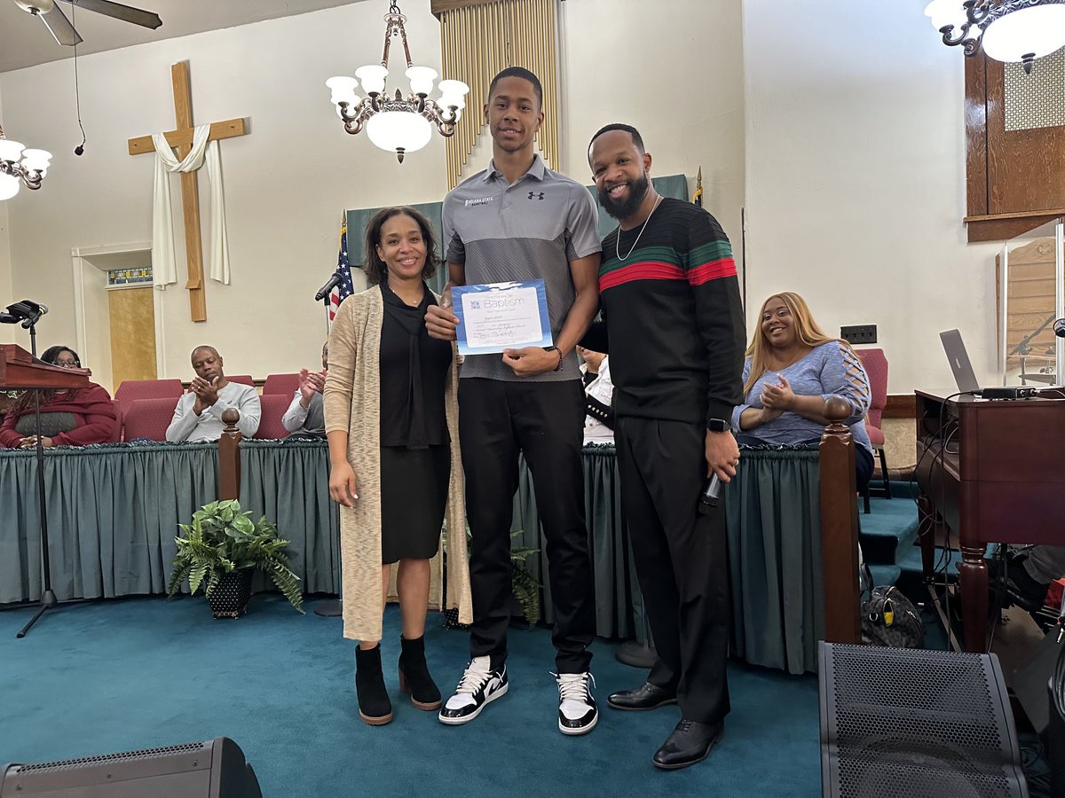 AnnaKent2034's tweet photo. My baby got baptized today! God is So good!! Soooooo proud of you Jayson!! Iβm loving watching you growing up into such a wonderful man! Keep following Godβs path & keep a hold of Godβs unchanging hand! #allpraisestoGod #proudmom β€οΈβ€οΈβ€οΈπ©· https://t.co/eQKlgrdknS