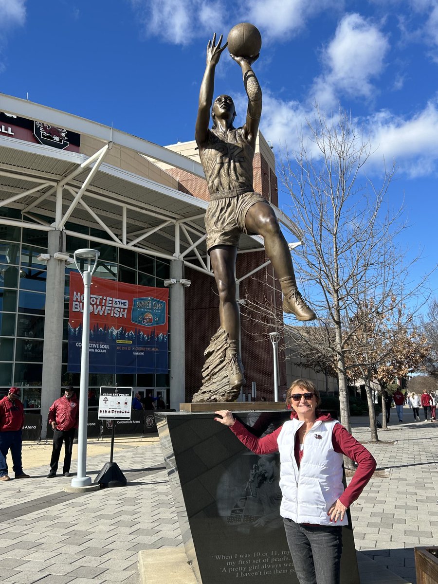The GOAT ⁦<a href="/DebbieTharp1/">Debbie Tharp</a>⁩ ⁦<a href="/_ajawilson22/">A'ja Wilson</a>⁩ ##GoGamecocks!