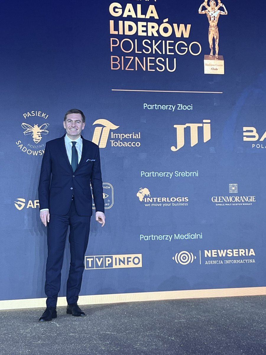 Norbert Pietrykowski (@npietrykowski50) on Twitter photo 🏆 GALA LIDERÓW POLSKIEGO BIZNESU 🏆
Laureatem Złotej Statuetki Lidera Polskiego Biznesu została wczoraj firma ABRAMCZYK 🥇
Serdeczne gratulacje 🤝 Jestem niezmiernie szcześliwy, że mogłem być z Tobą w tym ważnym dla bydgoskich przedsiębiorców dniu
<a href="/BCCorg/">Business Centre Club</a> <a href="/USAmbPoland/">Ambasador USA w Polsce</a> 🏆 GALA LIDERÓW POLSKIEGO BIZNESU 🏆
Laureatem Złotej Statuetki Lidera Polskiego Biznesu została wczoraj firma ABRAMCZYK 🥇
Serdeczne gratulacje 🤝 Jestem niezmiernie szcześliwy, że mogłem być z Tobą w tym ważnym dla bydgoskich przedsiębiorców dniu
<a href="/BCCorg/">Business Centre Club</a> <a href="/USAmbPoland/">Ambasador USA w Polsce</a>