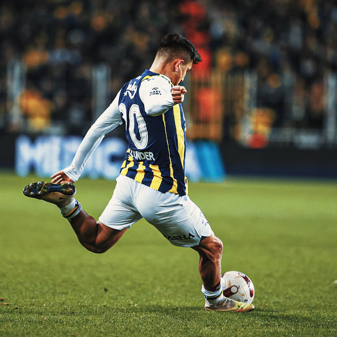 Cengiz Ünder tweet media