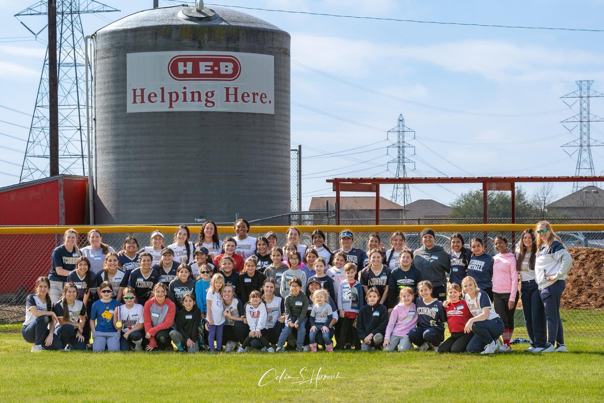 I’ll be back in the OF with the littles having fun #lovenavylivegold✨